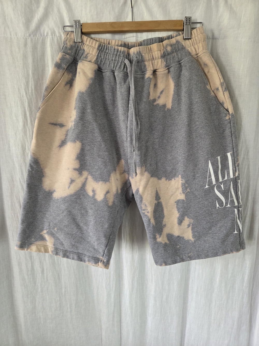 All Saints | Merger Tie-Dye Cotton-Blend Men’s Shorts in Gray & Tan